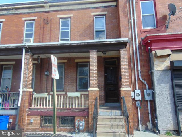 902 N 7TH ST, Camden, NJ 08102