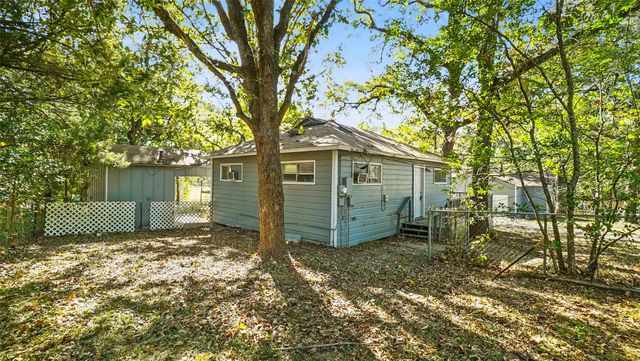 5958 Skylane Drive, Montgomery, TX 77316