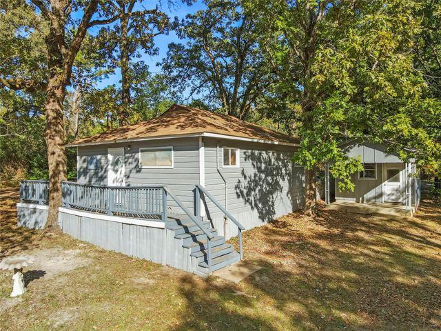 5958 Skylane Drive, Montgomery, TX 77316