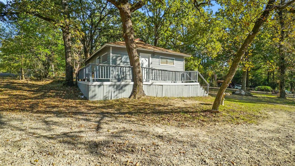 5958 Skylane Drive, Montgomery, TX 77316
