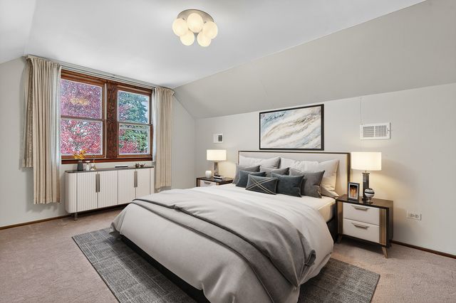 5213 W Warner Avenue, Chicago, IL 60641