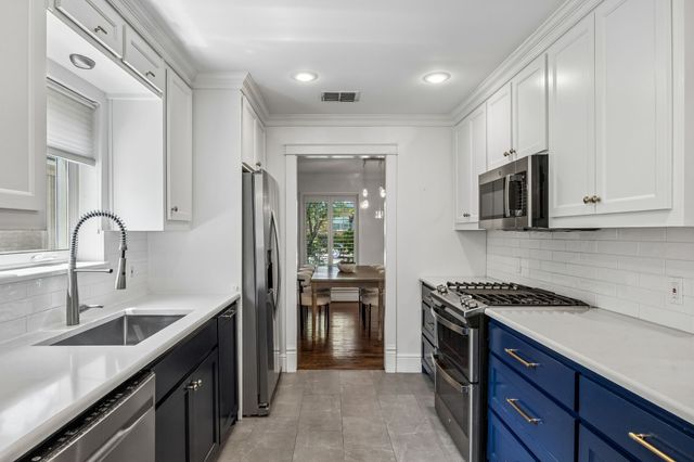 9946 Vistadale Drive, Dallas, TX 75238