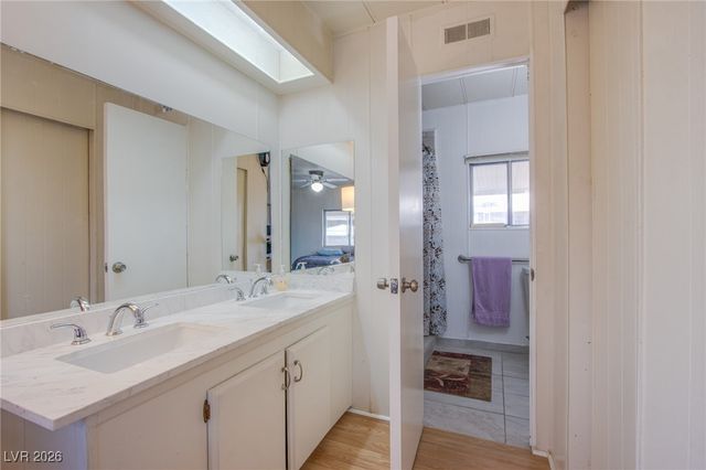 360 Sir Richard East Drive, Las Vegas, NV 89110