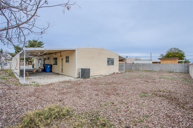 360 Sir Richard East Drive, Las Vegas, NV 89110