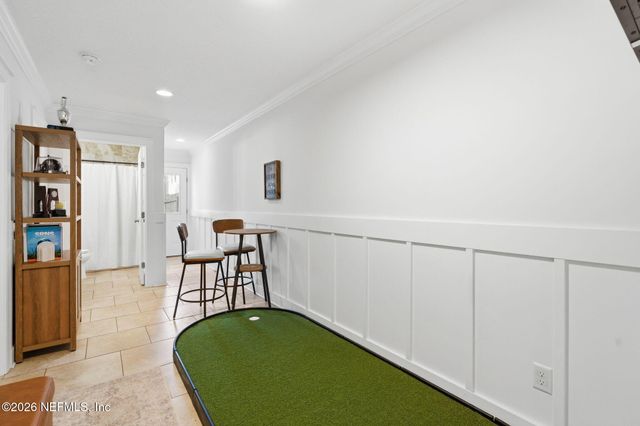 209 7TH Avenue S, Jacksonville Beach, FL 32250