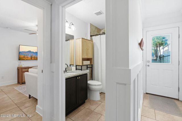 209 7TH Avenue S, Jacksonville Beach, FL 32250