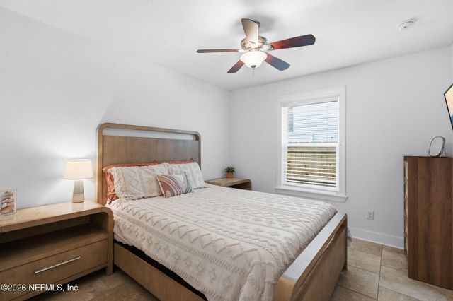 209 7TH Avenue S, Jacksonville Beach, FL 32250