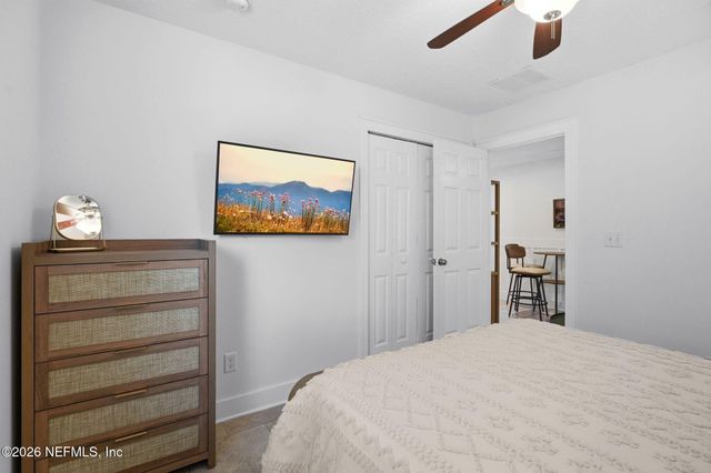 209 7TH Avenue S, Jacksonville Beach, FL 32250