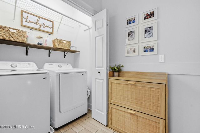 209 7TH Avenue S, Jacksonville Beach, FL 32250