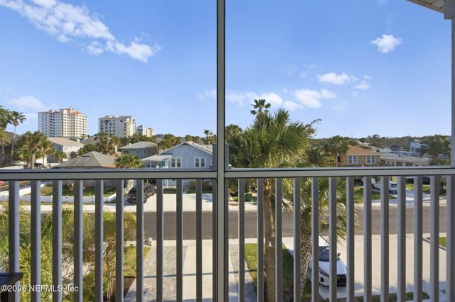 209 7TH Avenue S, Jacksonville Beach, FL 32250