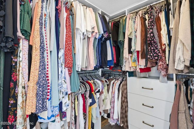 209 7TH Avenue S, Jacksonville Beach, FL 32250