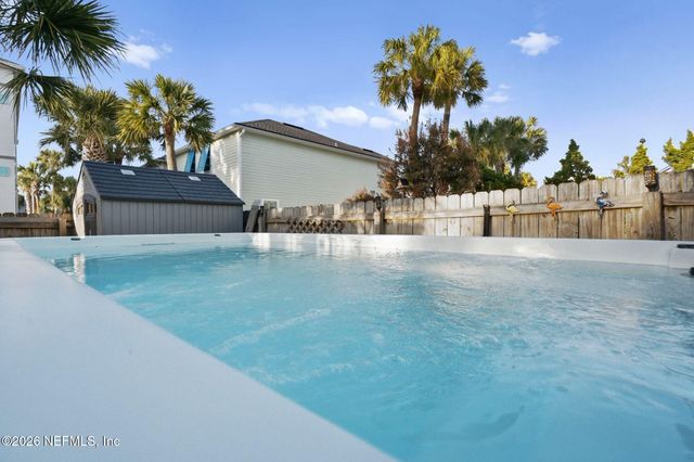 209 7TH Avenue S, Jacksonville Beach, FL 32250