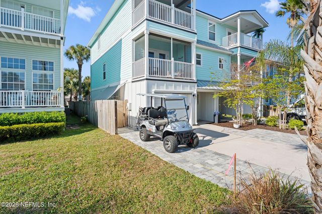 209 7TH Avenue S, Jacksonville Beach, FL 32250