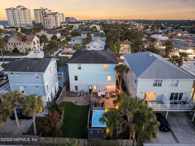 209 7TH Avenue S, Jacksonville Beach, FL 32250