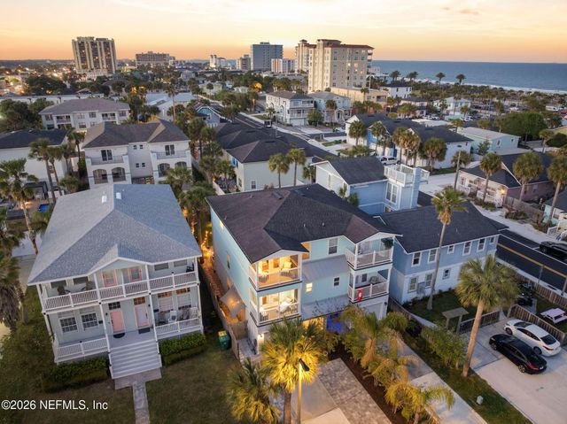 209 7TH Avenue S, Jacksonville Beach, FL 32250