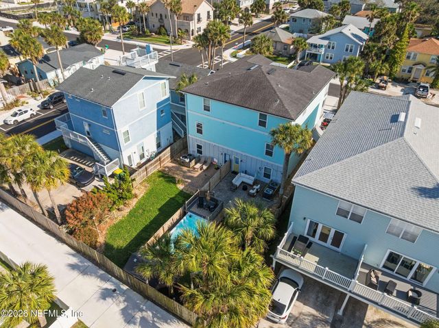 209 7TH Avenue S, Jacksonville Beach, FL 32250