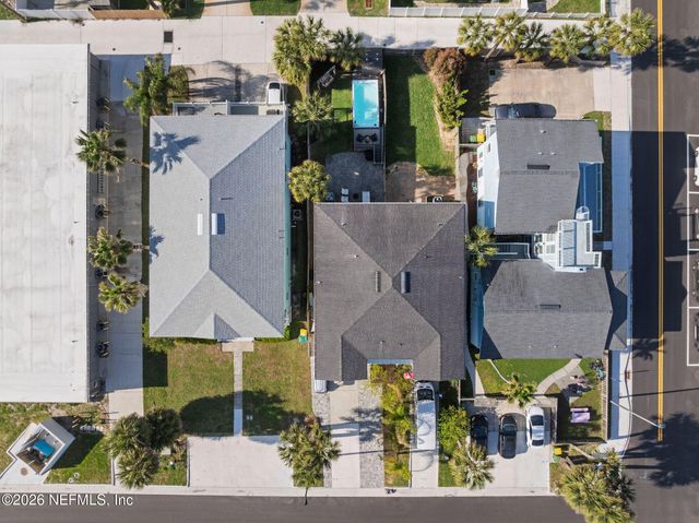 209 7TH Avenue S, Jacksonville Beach, FL 32250