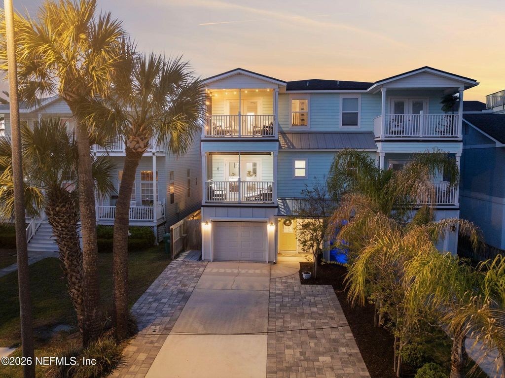 209 7TH Avenue S, Jacksonville Beach, FL 32250