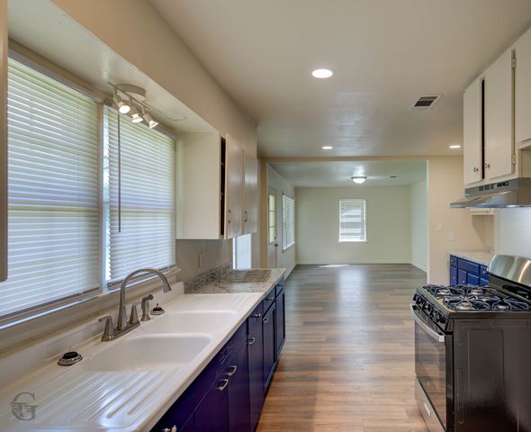 6337 Garden Oaks Drive, Shreveport, LA 71129
