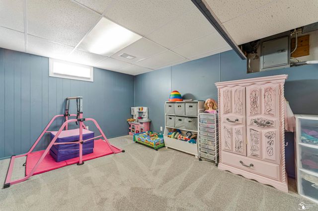 7900 Mortenview Drive, Taylor, MI 48180