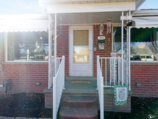 7900 Mortenview Drive, Taylor, MI 48180