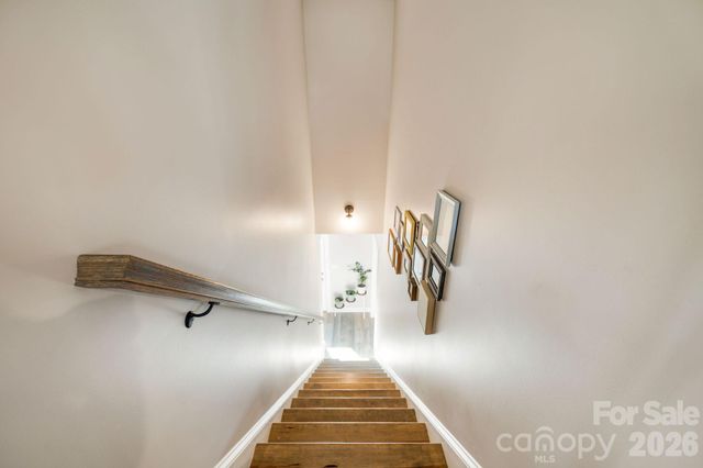 38 Sunrise Drive, Mars Hill, NC 28754