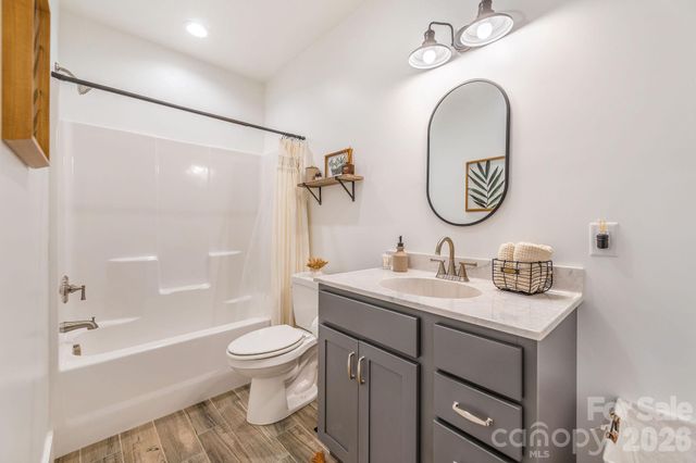 38 Sunrise Drive, Mars Hill, NC 28754
