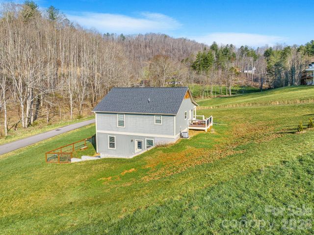 38 Sunrise Drive, Mars Hill, NC 28754