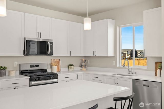 2163 168TH Place NE, Marysville, WA 98271