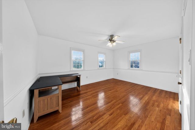 6 KINGS GRANT RD, Hockessin, DE 19707