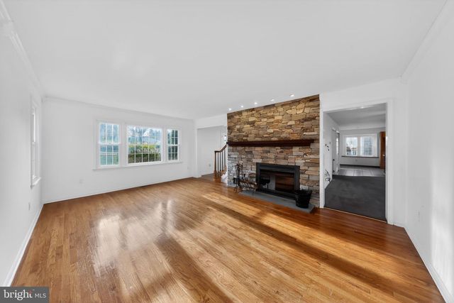 6 KINGS GRANT RD, Hockessin, DE 19707