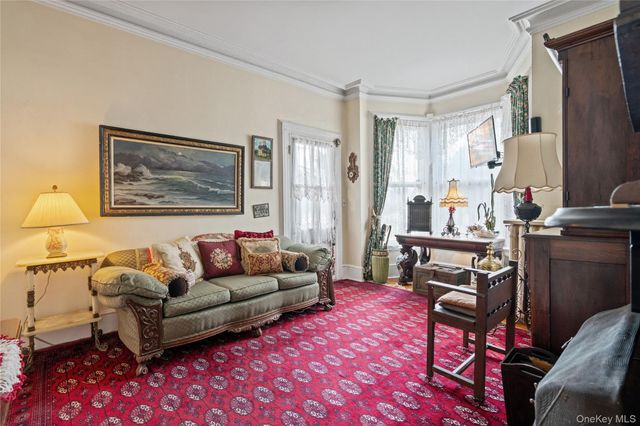 449 Montauk Highway, East Moriches, NY 11940