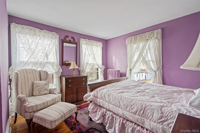 449 Montauk Highway, East Moriches, NY 11940