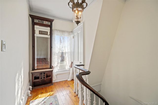 449 Montauk Highway, East Moriches, NY 11940