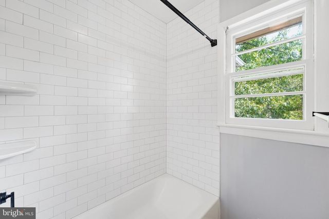 8400 BOUND BROOK LN, Alexandria, VA 22309
