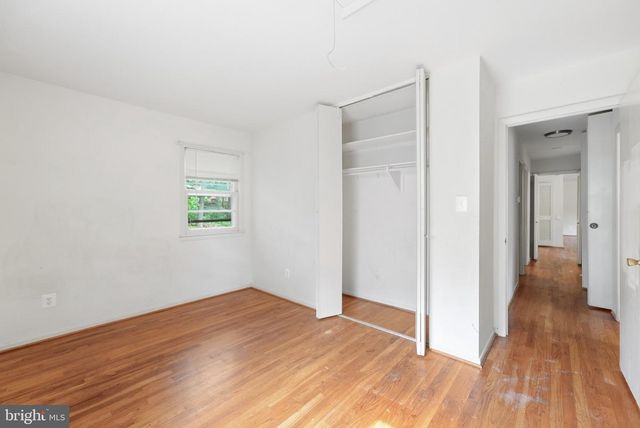 8400 BOUND BROOK LN, Alexandria, VA 22309