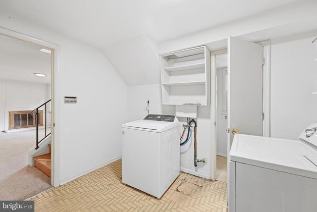 8400 BOUND BROOK LN, Alexandria, VA 22309