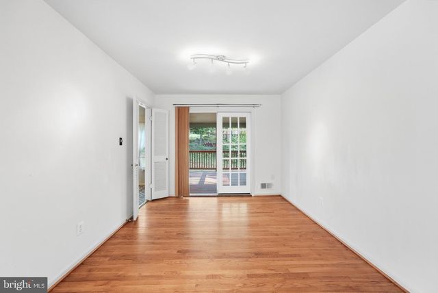 8400 BOUND BROOK LN, Alexandria, VA 22309