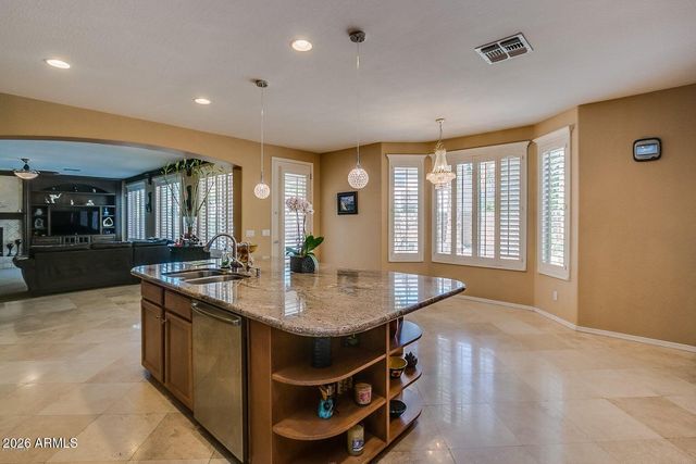 2892 E BEECHNUT Place, Chandler, AZ 85249