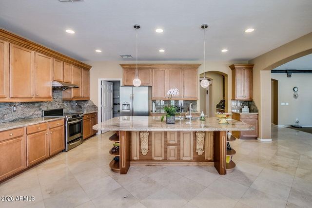 2892 E BEECHNUT Place, Chandler, AZ 85249