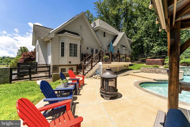 6729 BREEZY DR, Warrenton, VA 20187