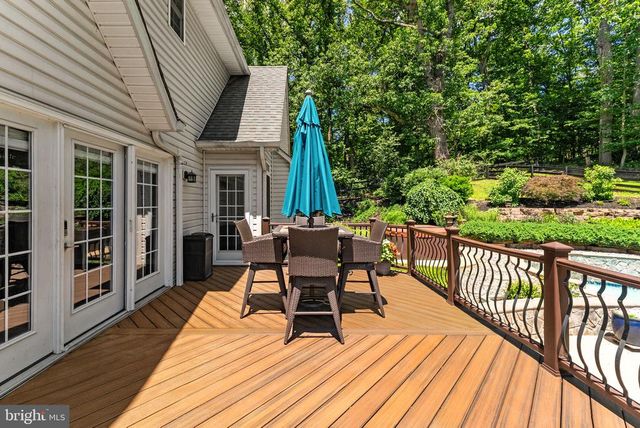 6729 BREEZY DR, Warrenton, VA 20187