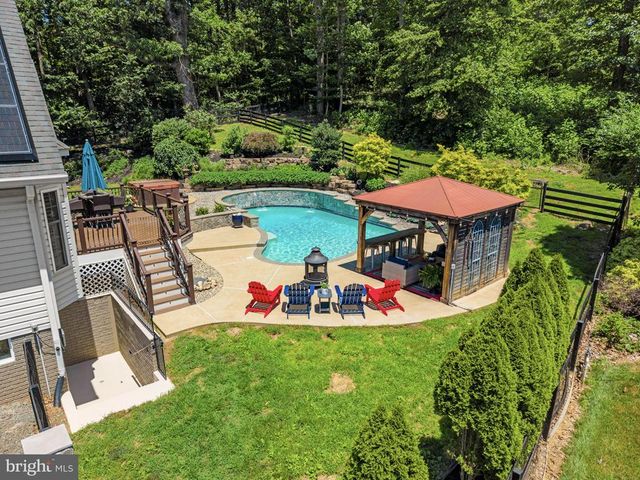 6729 BREEZY DR, Warrenton, VA 20187