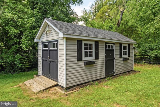 6729 BREEZY DR, Warrenton, VA 20187