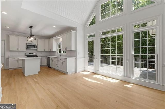 8965 Laurel Way, Alpharetta, GA 30022