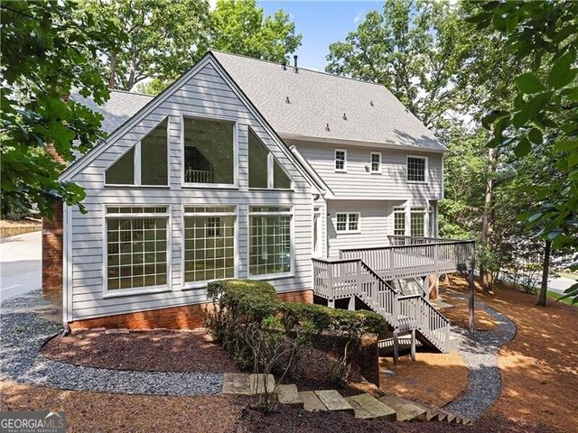 8965 Laurel Way, Alpharetta, GA 30022