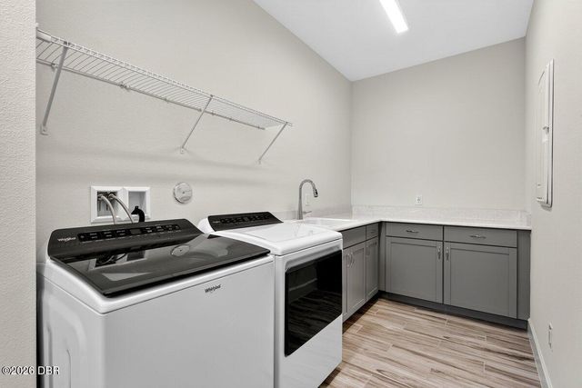 826 Sunny Horizon Court, Daytona Beach, FL 32124