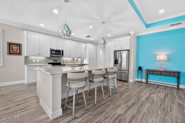 826 Sunny Horizon Court, Daytona Beach, FL 32124