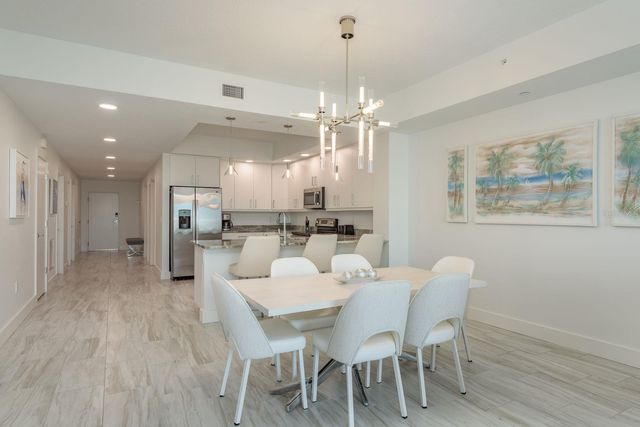 415 ISLAND WAY 402, Clearwater Beach, FL 33767