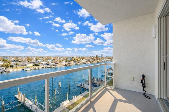 415 ISLAND WAY 402, Clearwater Beach, FL 33767